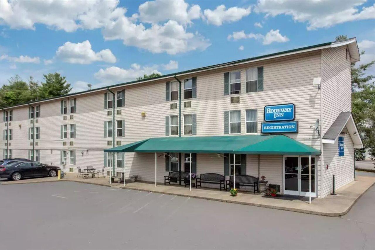 Rodeway Inn Asheville Exterior photo