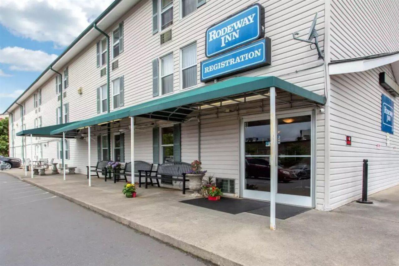 Rodeway Inn Asheville Exterior photo